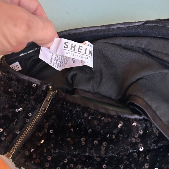 Black Sequin Bandeau Crop Top Size XS - Picture 8 of 11